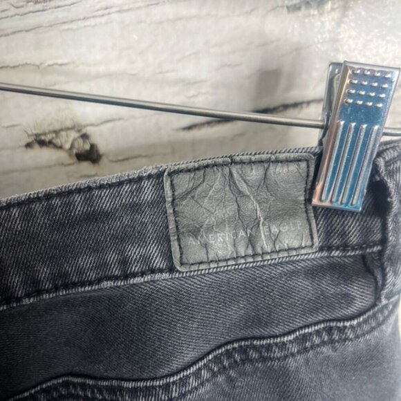 American Eagle Outfitters High Rise Distressed Black Jeans size 8 long mom jeans - Picture 7 of 10